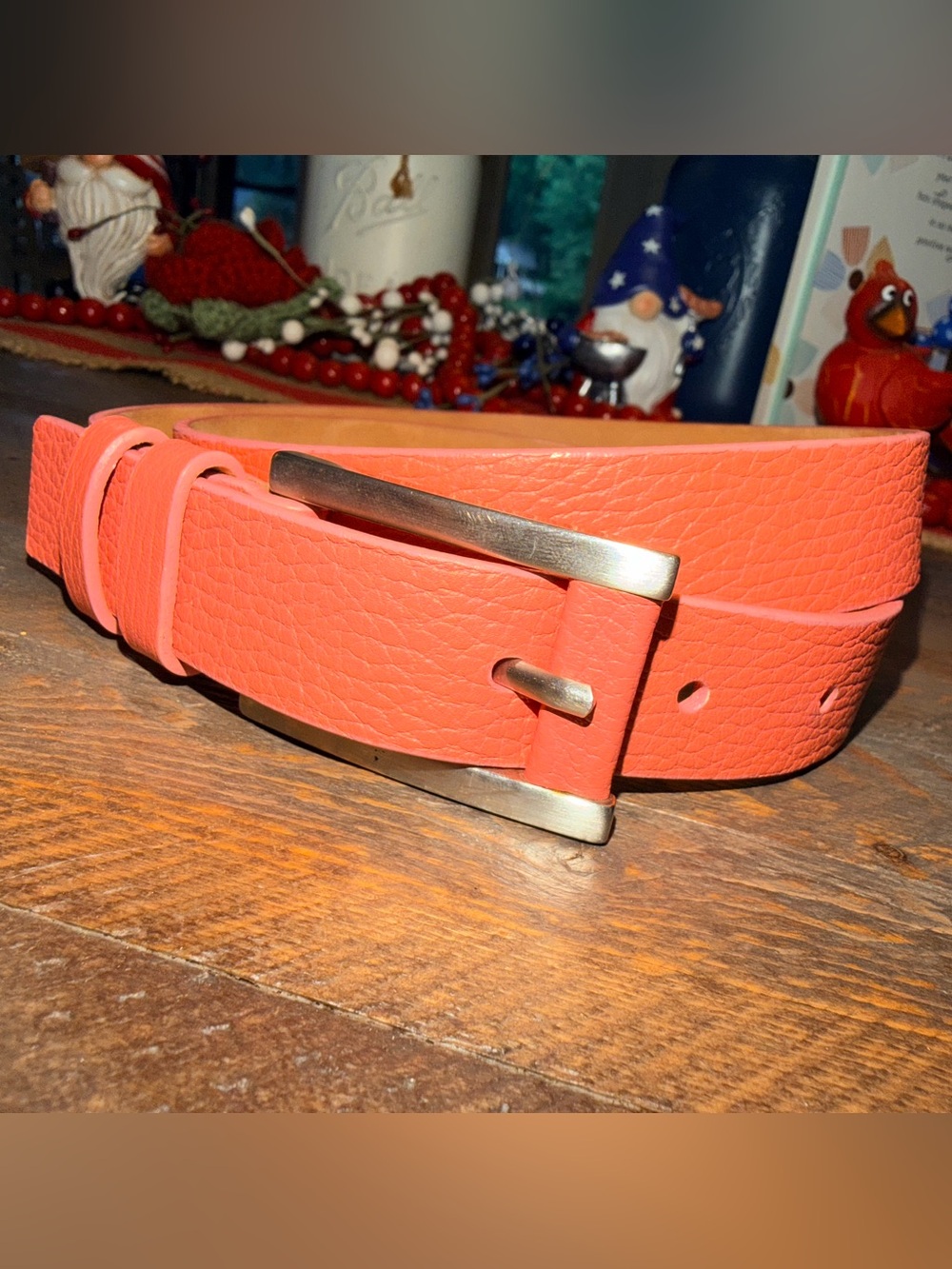Beautiful Like New Pink Coral Talbots Soft Pebbled leather belt Size M